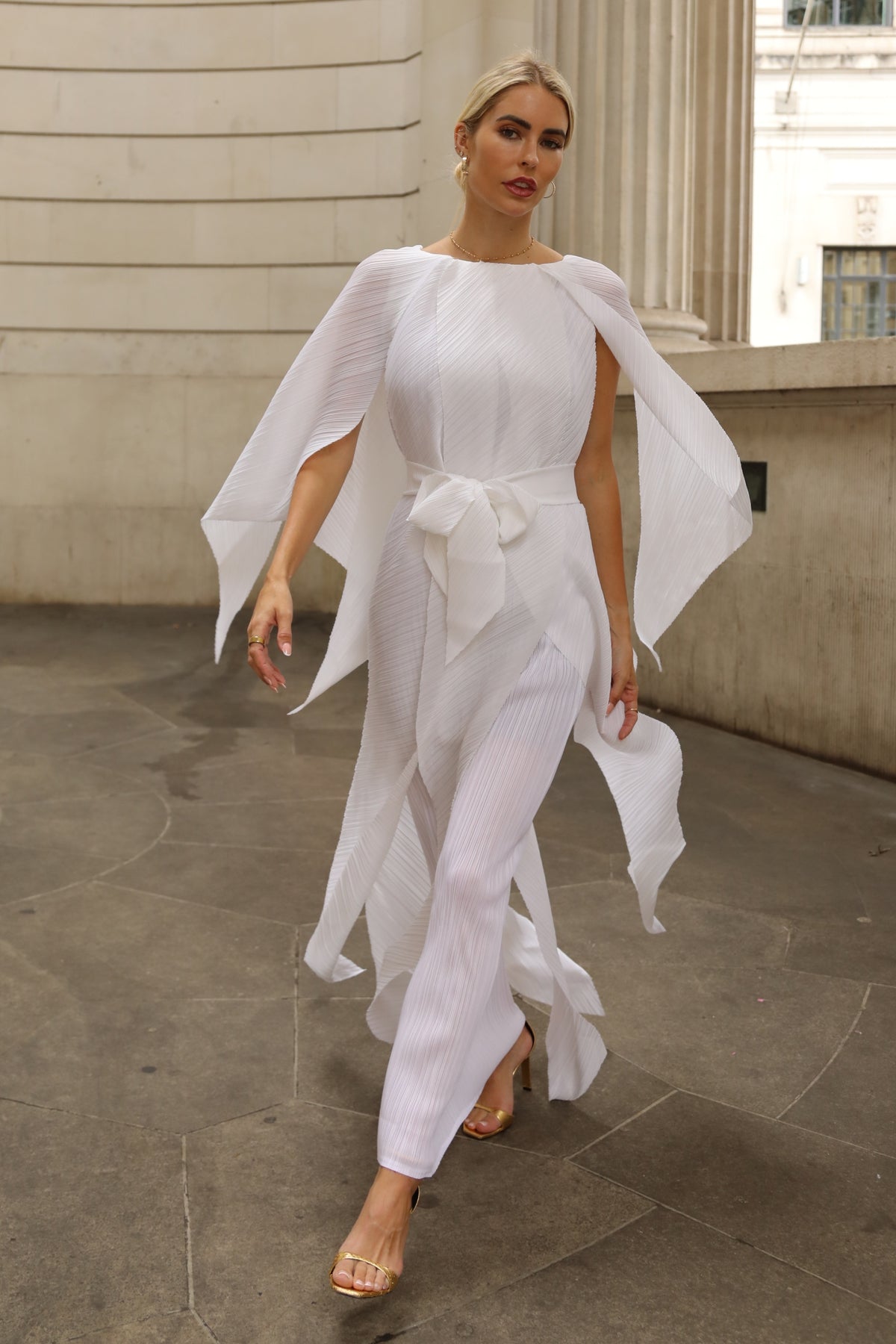 Elegant Pleated Cape Sleeve Maxi Dress with Tie Waist in White