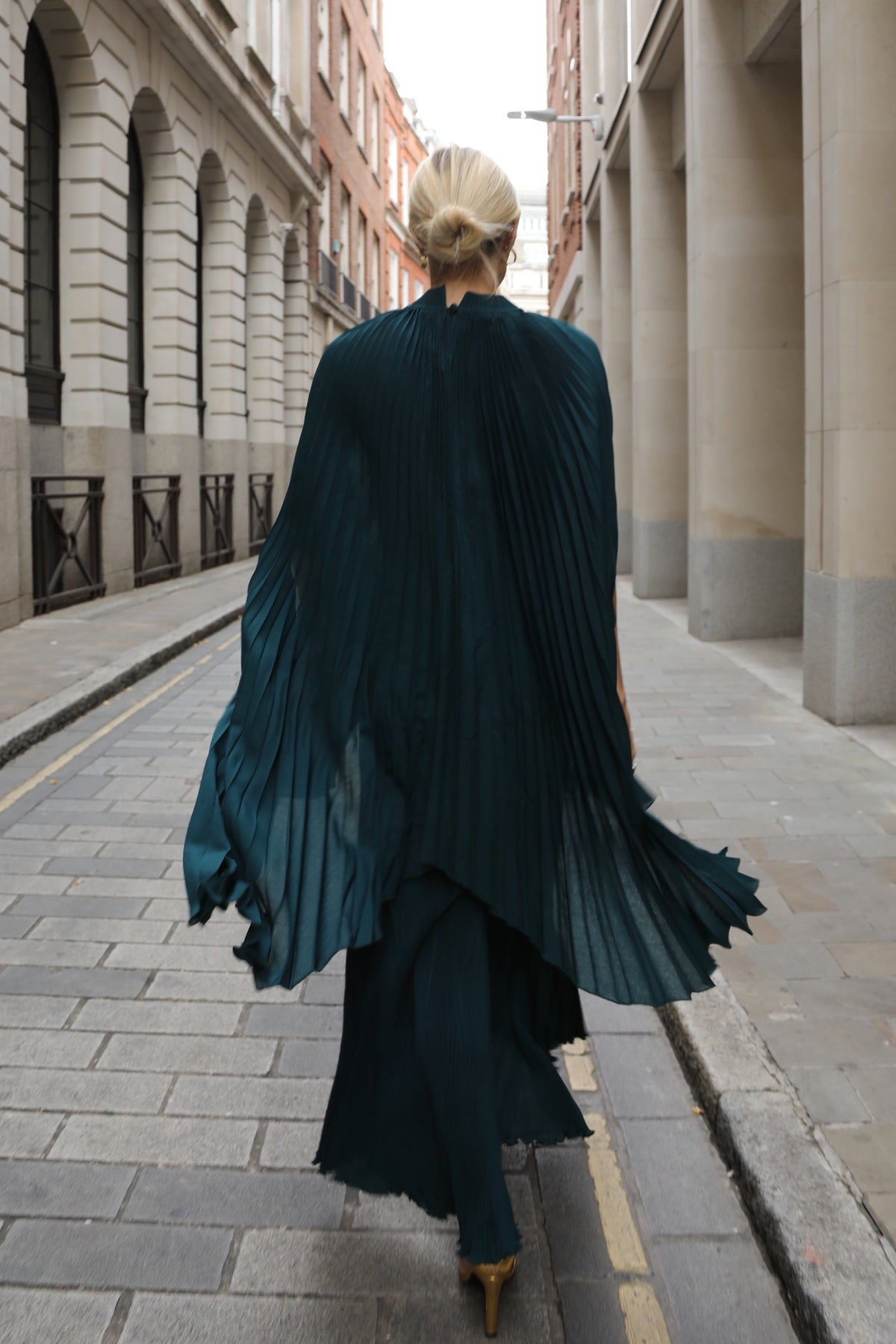 Pleated Cape Top, Vest &amp; Wide Leg Trouser Set In Green