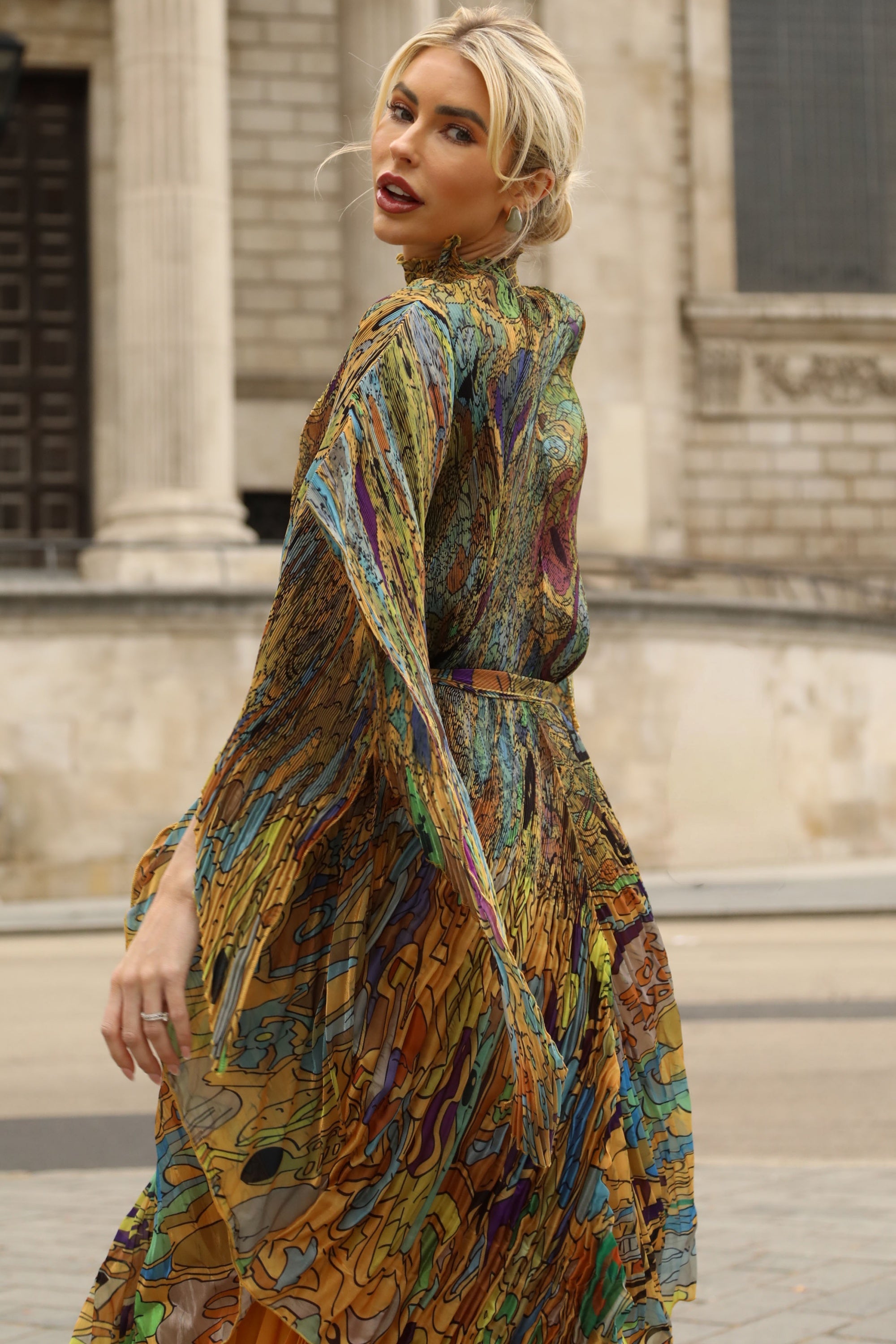 Pattern Print Pleated Blouse &amp; Trousers Set
