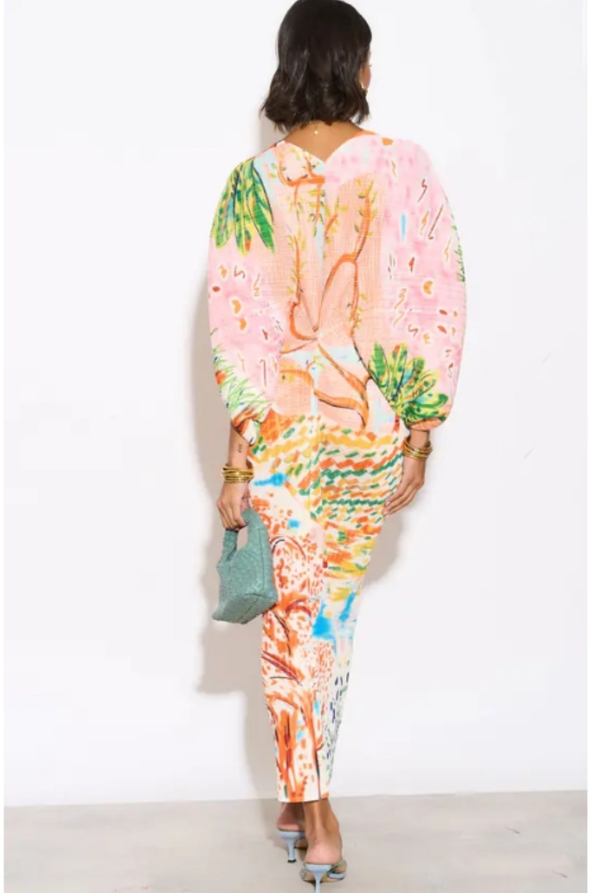 Leaves and Floral Scarf Pirnt Pleated Dress in Kimono sleeves in pink