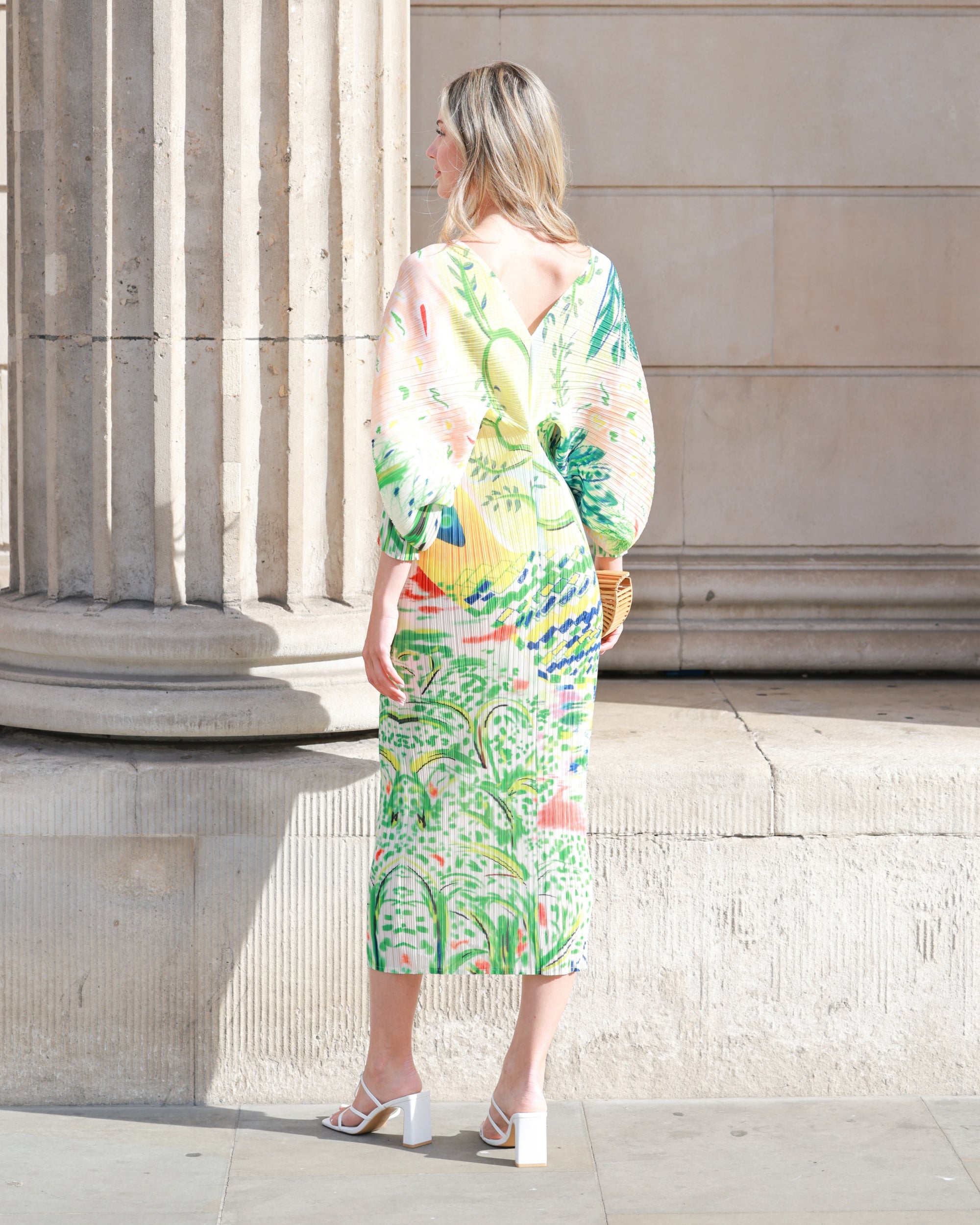 Leaves and Floral Scarf Pirnt Pleated Dress in Kimono sleeves in green