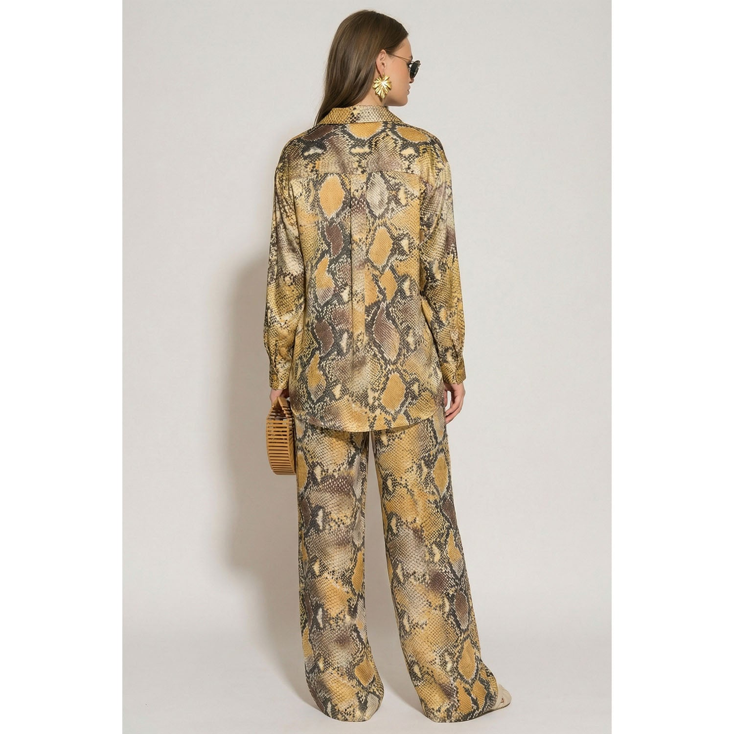 Silky Long Sleeve Shirt In Yellow Leopard Print