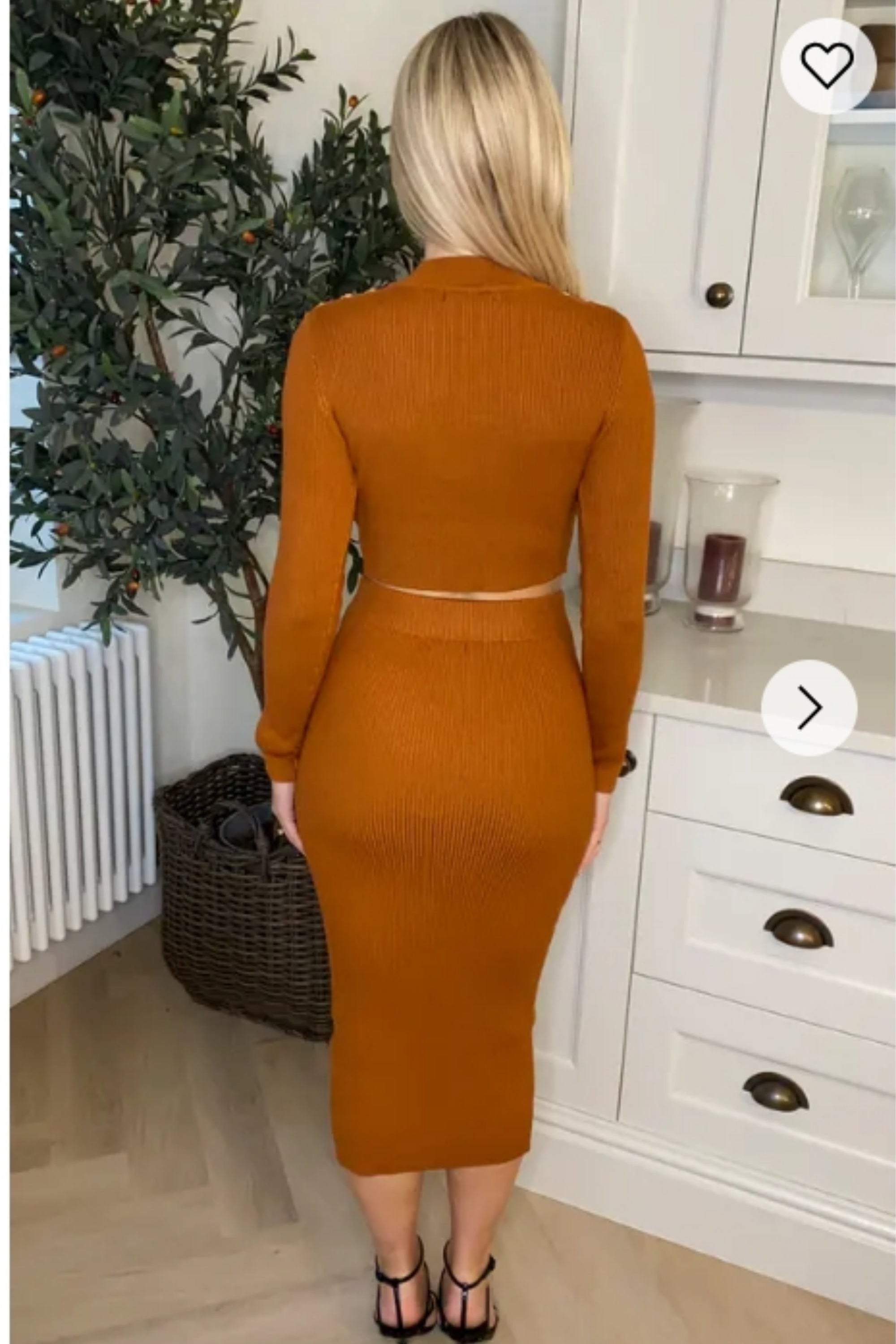 Long sleeves top with buttons design and midi skirt co-ords suits in brown