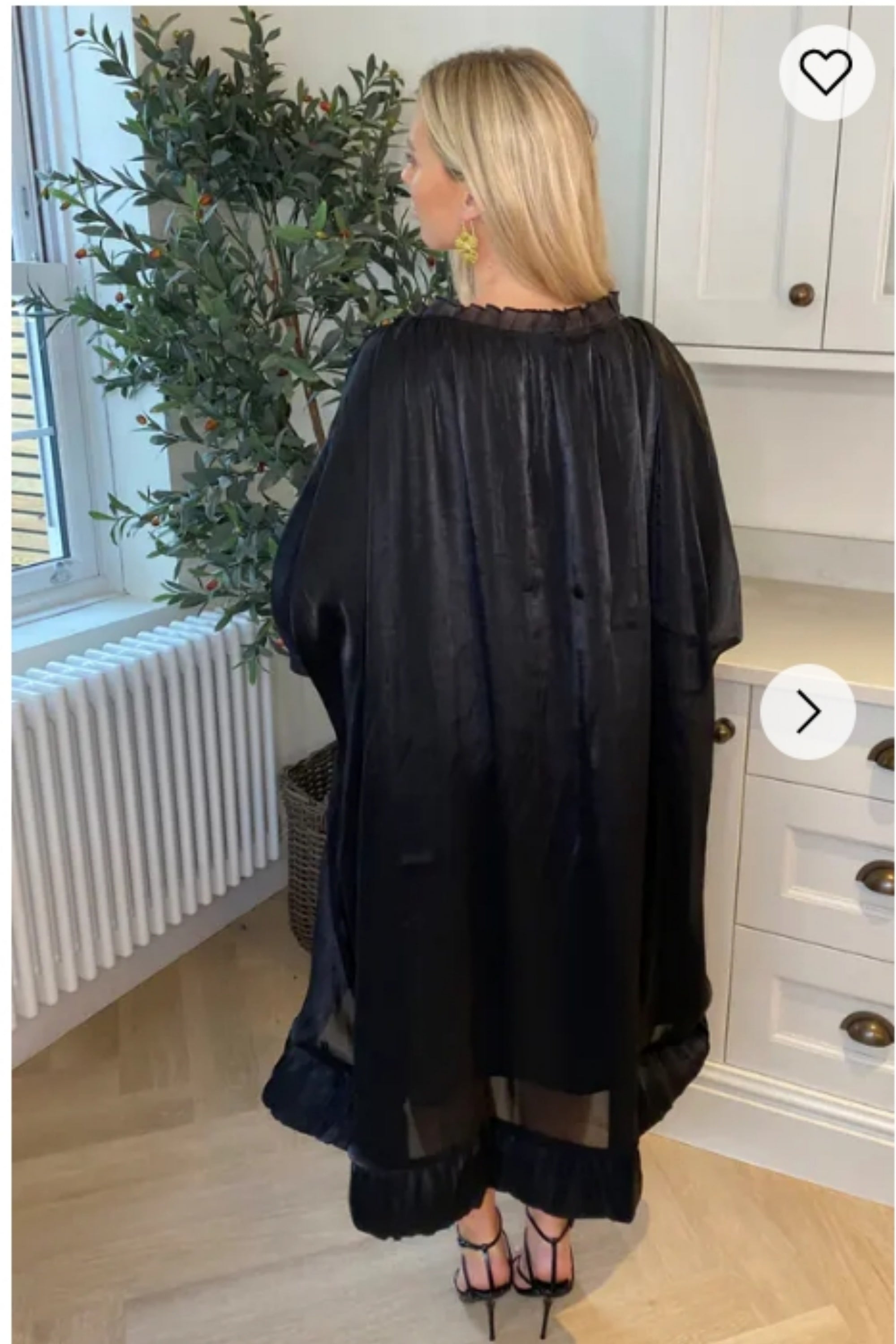 Ruffle Hem Oversized dress with belt in Black