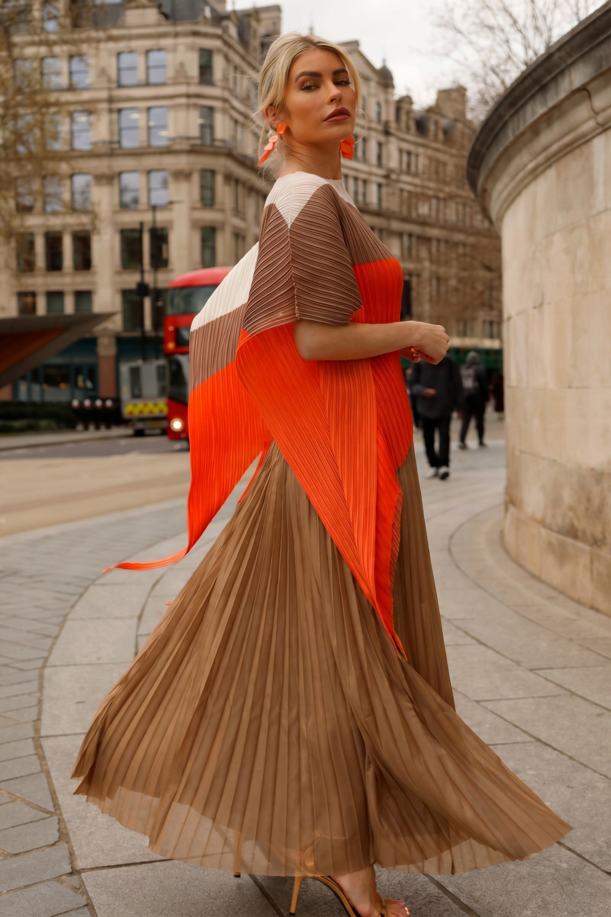 Beige Colour Block Pleated Top and Skirt Co-ords Suits