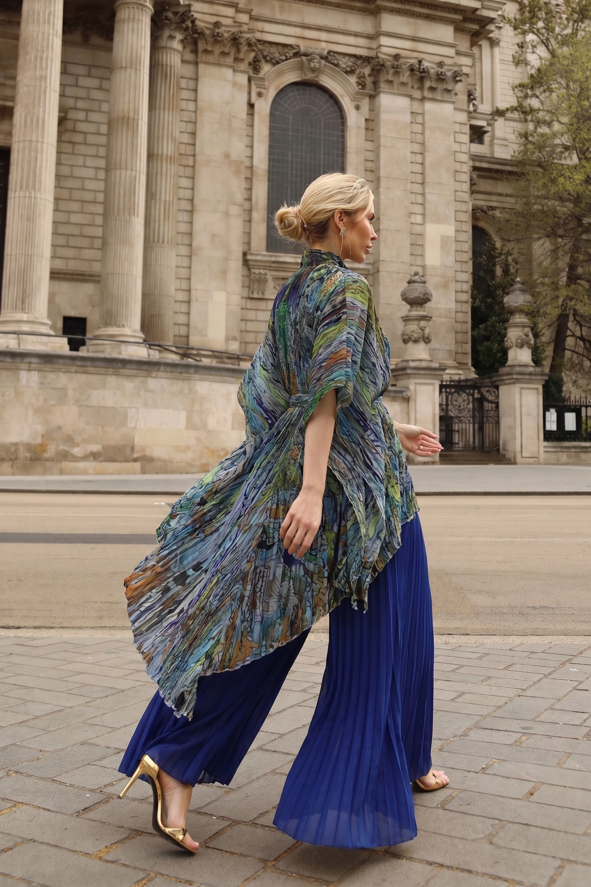 Pattern Print Pleated Blouse &amp; Trousers Set