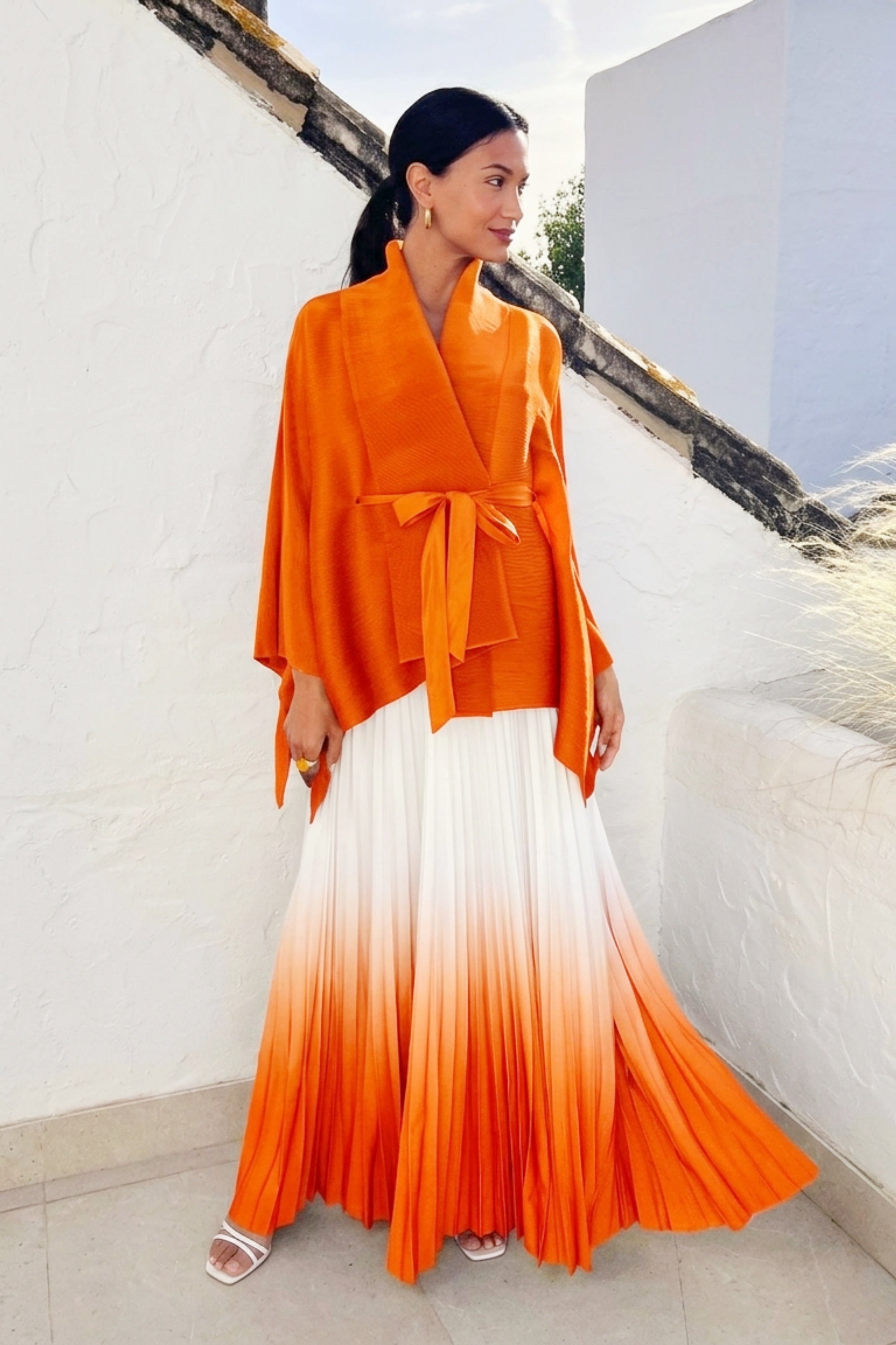 Full pleated Kimono sleeves cardigan top and tie dye print maxi skirt in orange