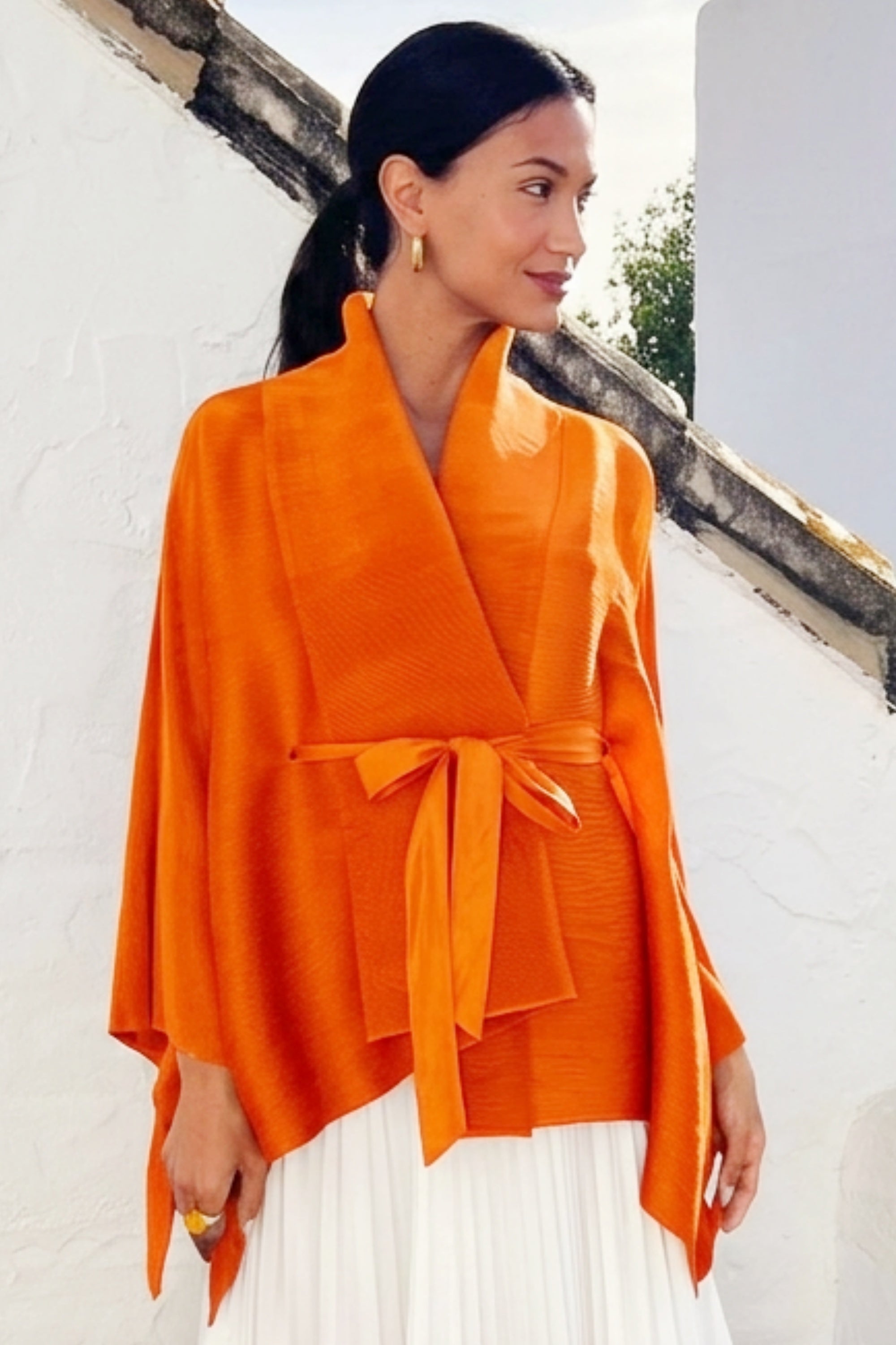 Full pleated Kimono sleeves cardigan top and tie dye print maxi skirt in orange
