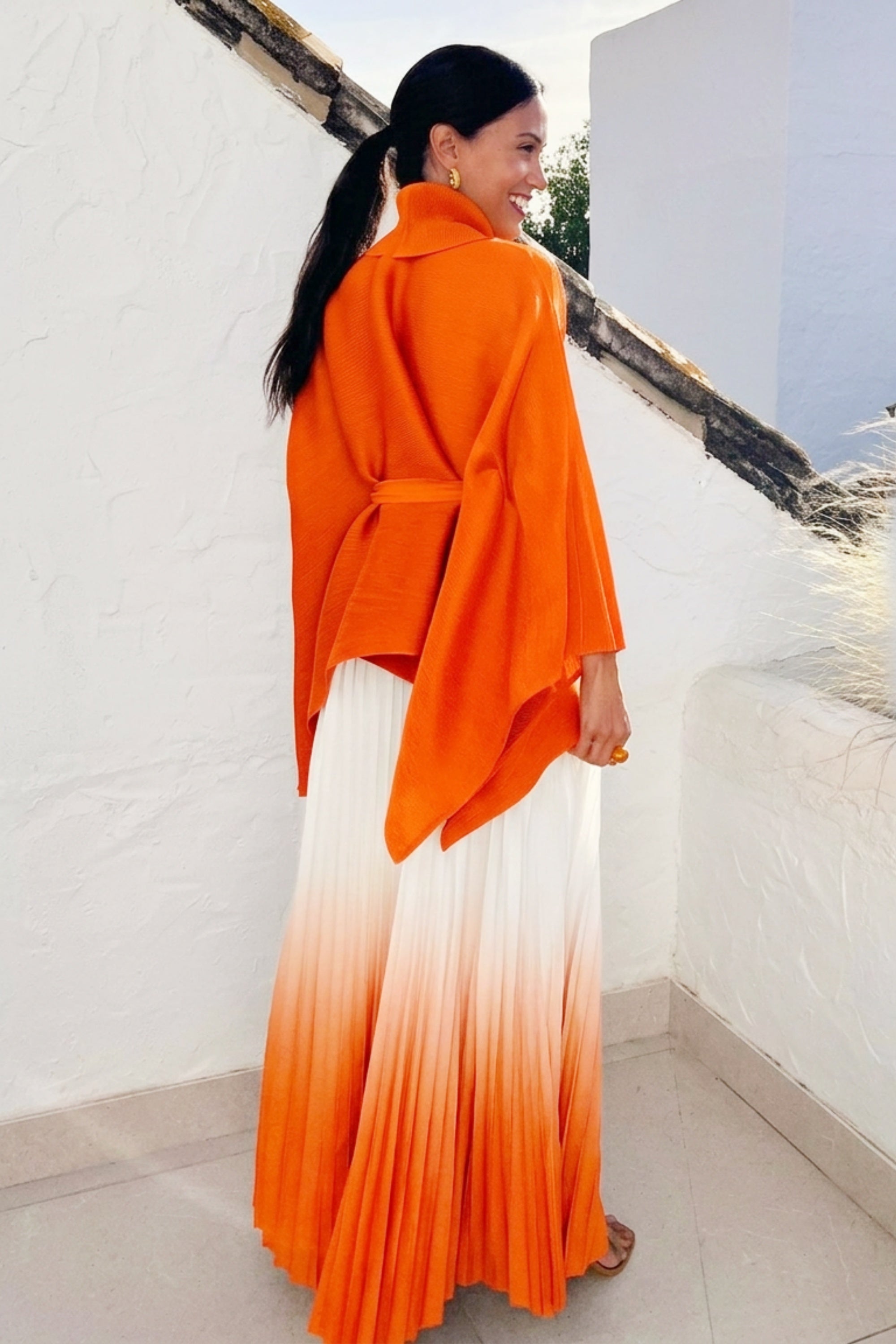 Full pleated Kimono sleeves cardigan top and tie dye print maxi skirt in orange