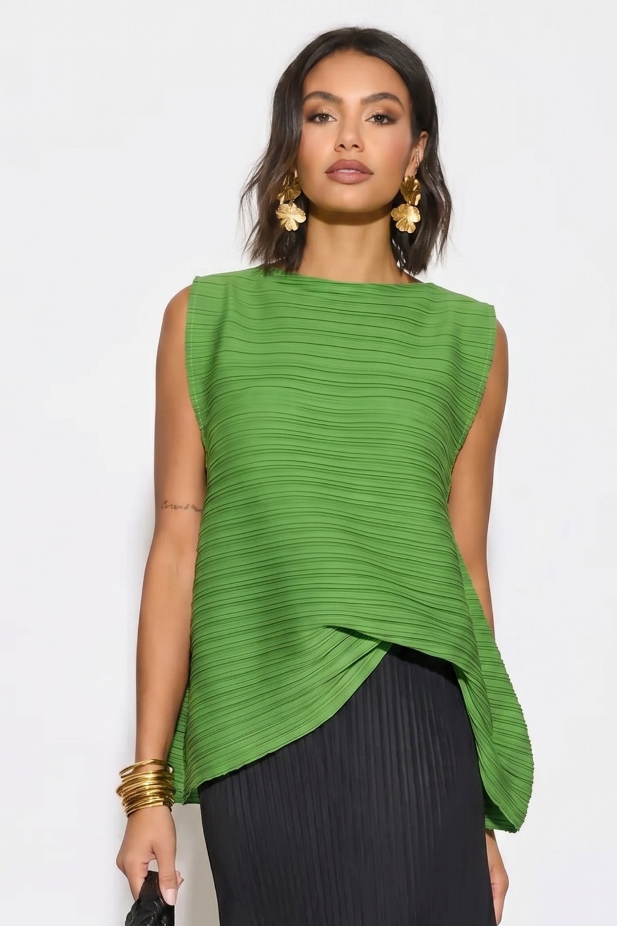 Olive Green Pleated Sleeveless Swing Top