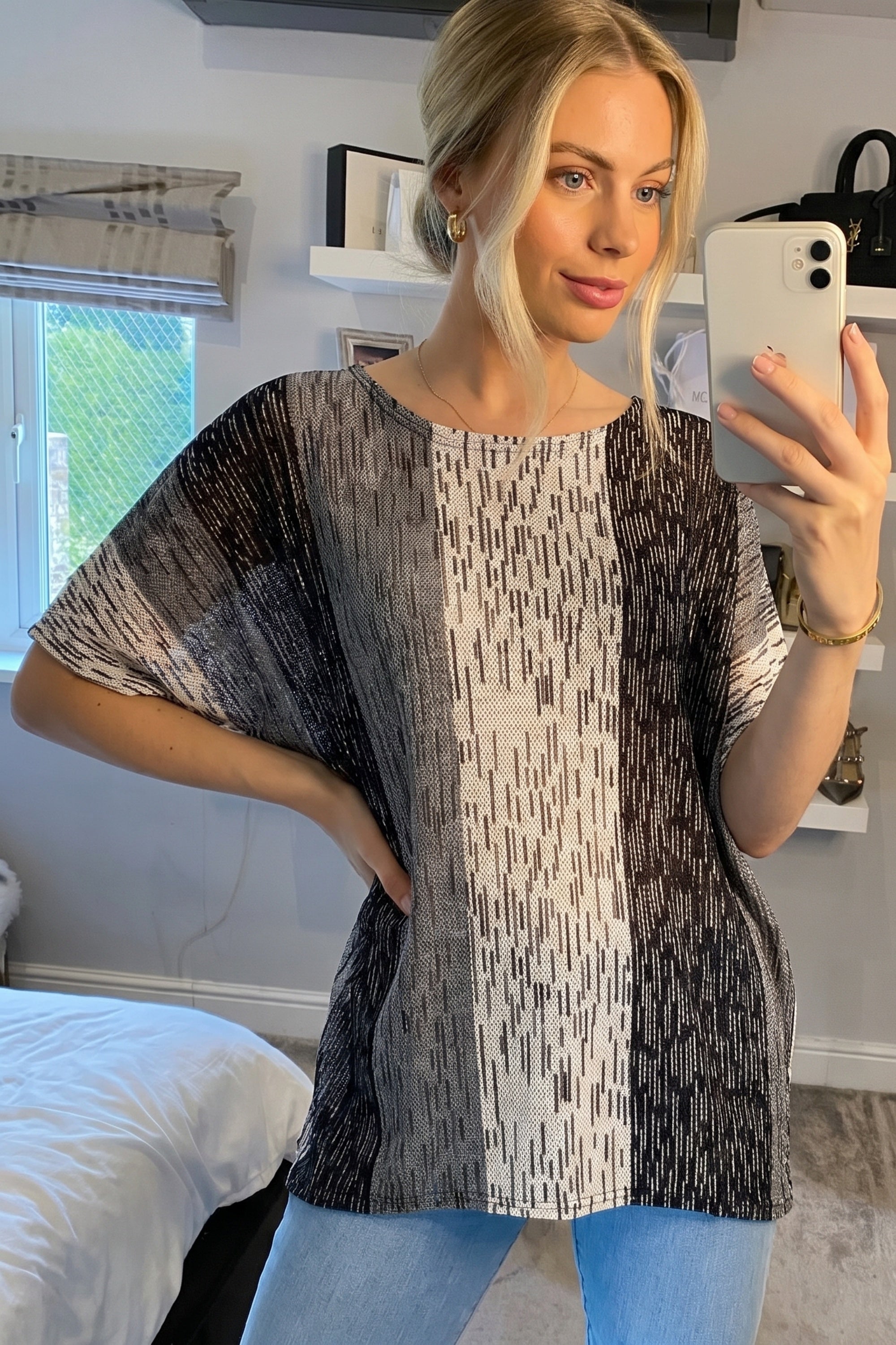 Stripe print mesh Top (Black)