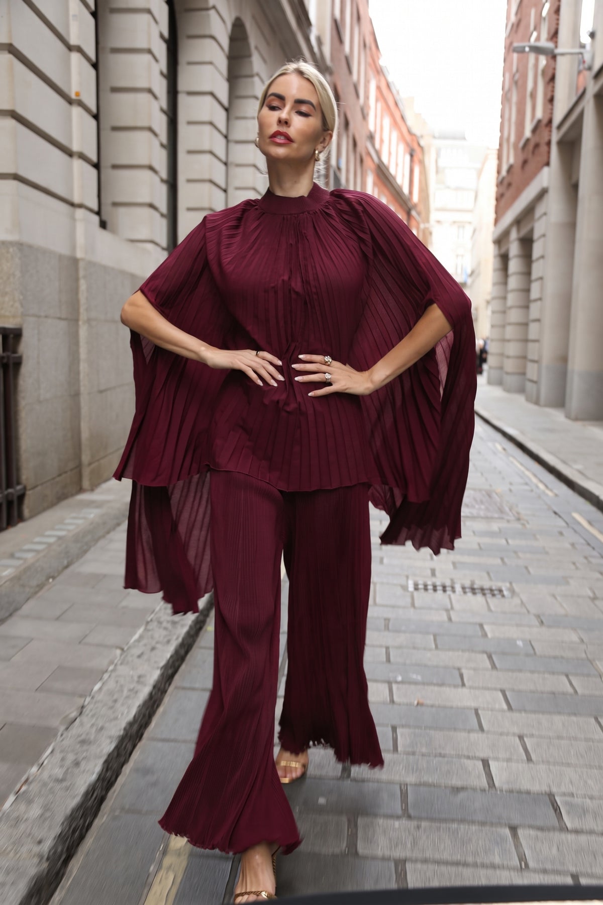 Pleated Cape Top, Vest &amp; Wide Leg Trouser Set In Burgundy