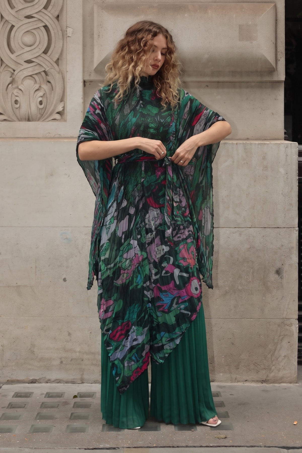 Pattern Print Pleated Blouse &amp; Trousers Set