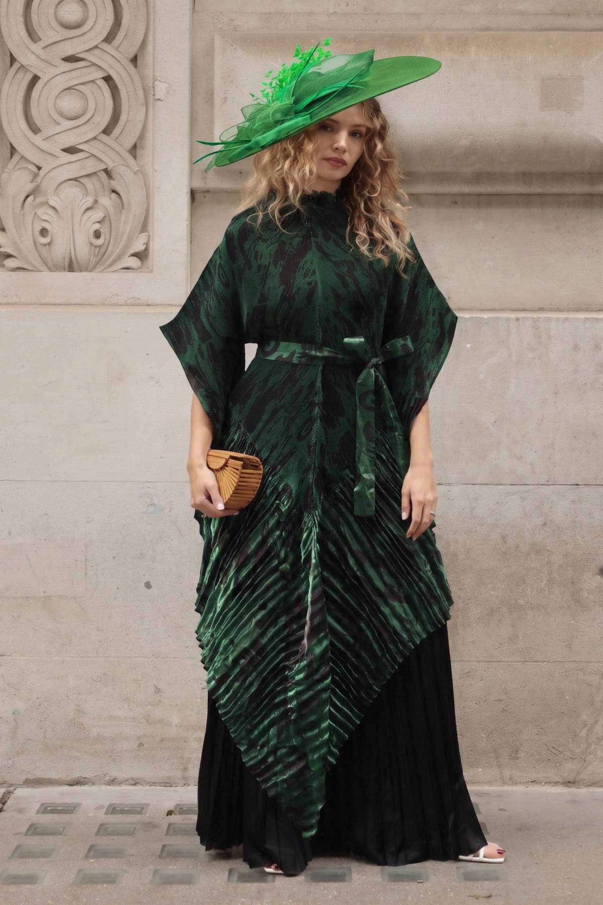Statement Fascinator Hat With Feather Detail In Green