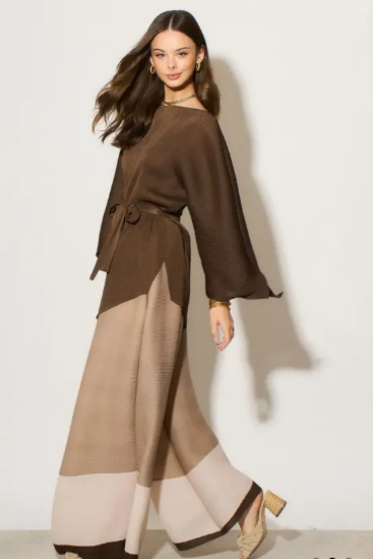 Full pleated Long sleeves top and trousers in coffee brown