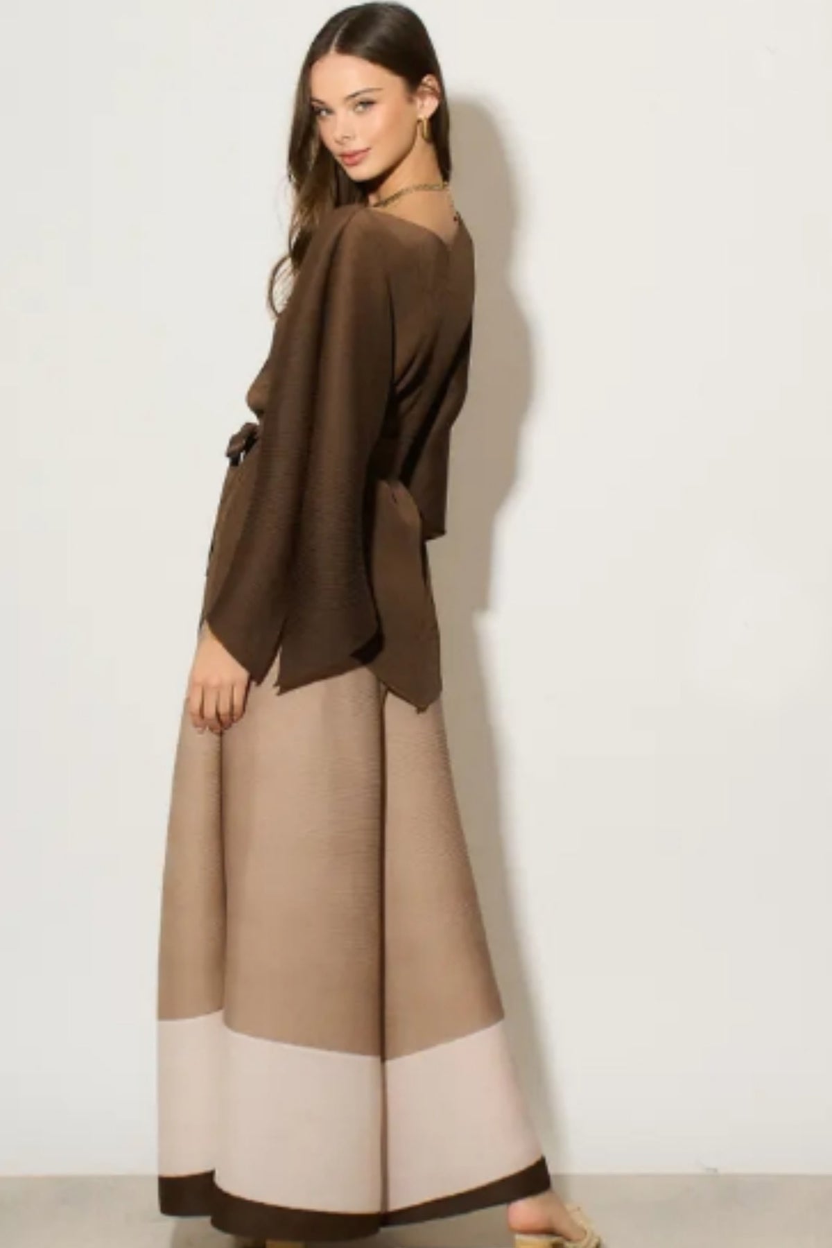 Full pleated Long sleeves top and trousers in coffee brown