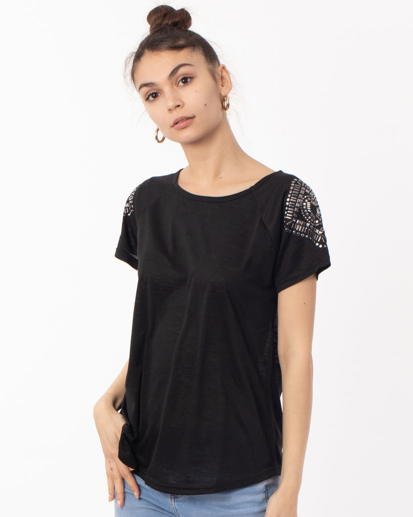 Silver Stud Shoulder Print T-shirt (BLACK)