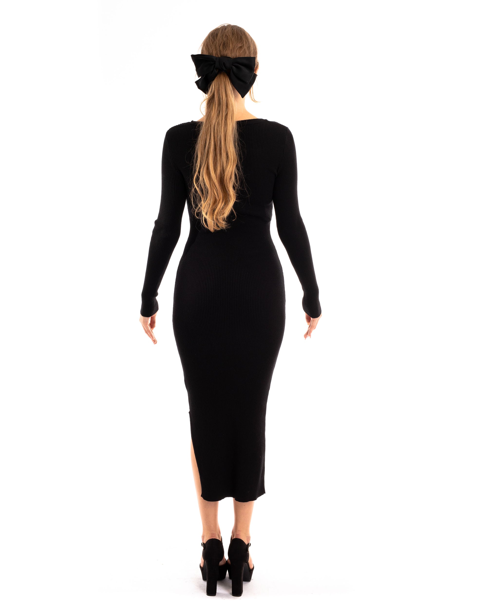 Ribbed midi Knit dress long sleeves in plain black CY Boutique Ribbed midi Knit dress long sleeves in plain black CY Boutique