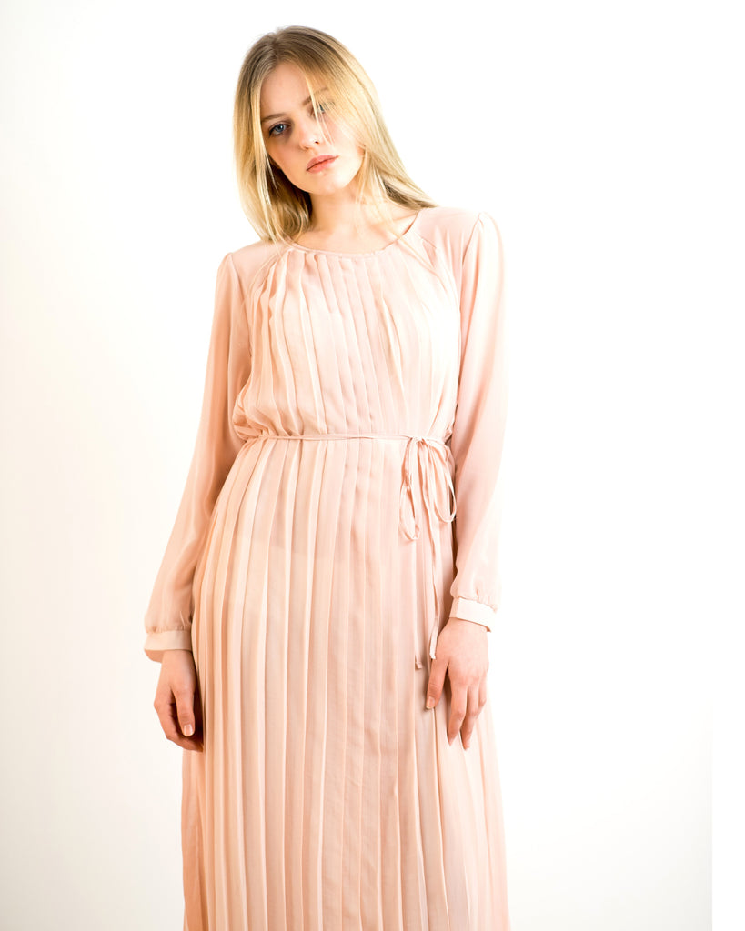 Long sleeves Pleated Maxi Dress (NUDE)